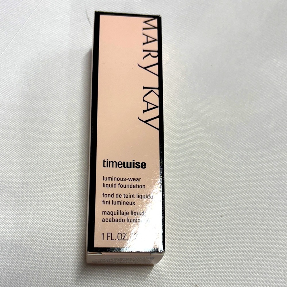 Mary Kay Timewise Luminous-Wear Foundation - Ivory 3